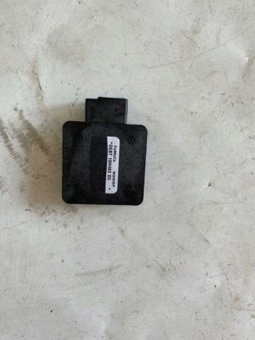 Do koszyka DE8T19H463DC Ford Antena GPS