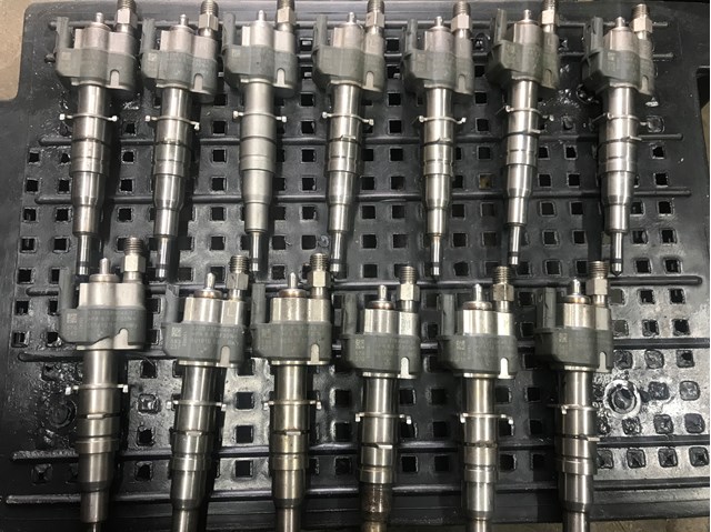 Wtryskiwacz paliwa BMW 13534548853 cena, od 1051,60 USD