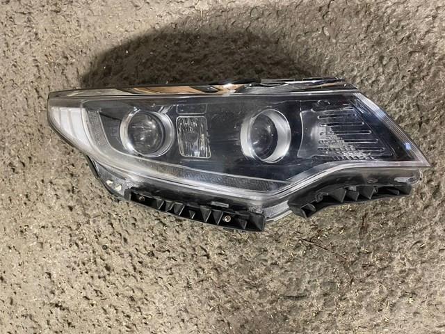 Do koszyka 92102D4070 Hyundai/Kia Reflektor prawy