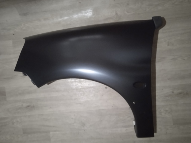 Błotnik przedni lewy 2351011 Polcar