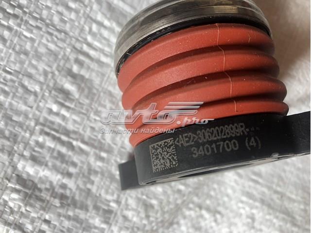 306202899R Renault (RVI) Cylinder roboczy sprzęgła (wysprzęglik) w komplecie z łożyskiem wyciskowym