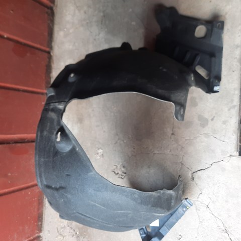 Nadkole błotnika przedniego prawe Mercedes A2226903302 cena, od 107,43 USD