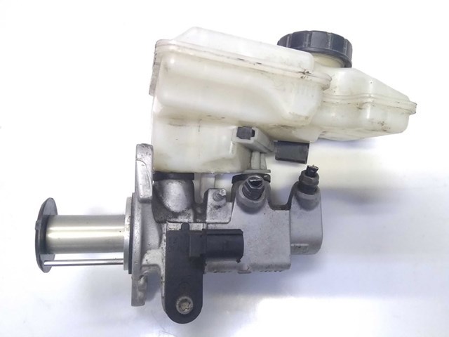 Do koszyka Zbiorniczek głównego cylindra hamulcowego (płynu hamulcowego) Audi A3  8VS, 8VM