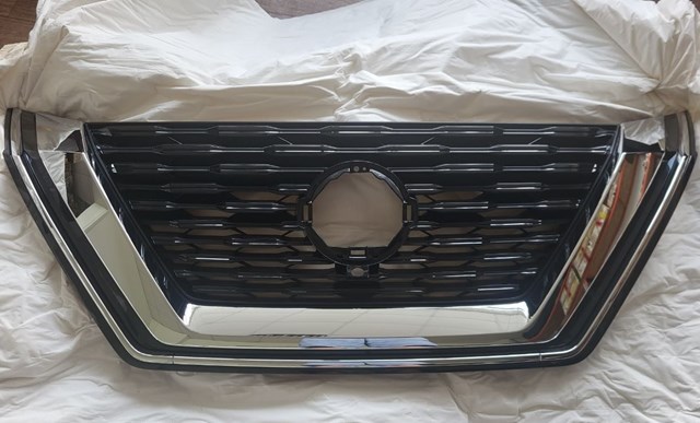Atrapa chłodnicy Nissan/Infiniti 623106RA0B cena, od 367,21 USD