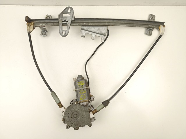 Do koszyka Mechanizm podnoszenia szyby drzwi przednich prawych Volvo 440 K 445