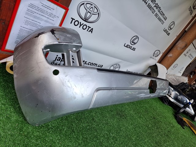 5215960912 Toyota Zderzak tylny