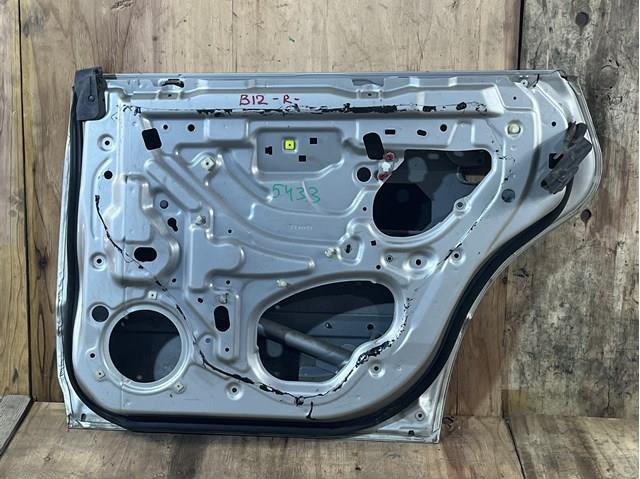 Drzwi tylne prawe Subaru Legacy III sedana (BE, BH) (1998 - 2003) cena, od 176,19 USD