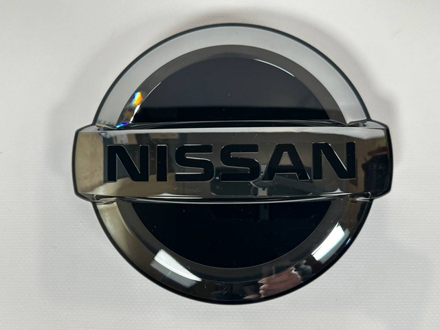 Emblemat na atrapę chłodnicy 628906RA0A Nissan/Infiniti