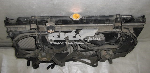 214604M403 Nissan/Infiniti Chłodnica silnika