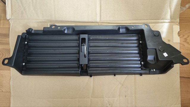 Żaluzja chłodnicy Land Rover LR102691 cena, od 199,99 USD