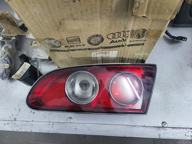 Lampa zespolona tylna prawa do Seat Ibiza III 6L1