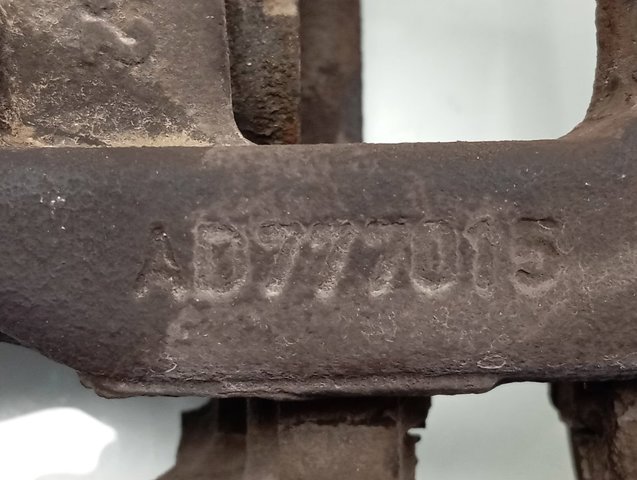 AD777015 Peugeot/Citroen Zacisk hamulcowy tylny prawy