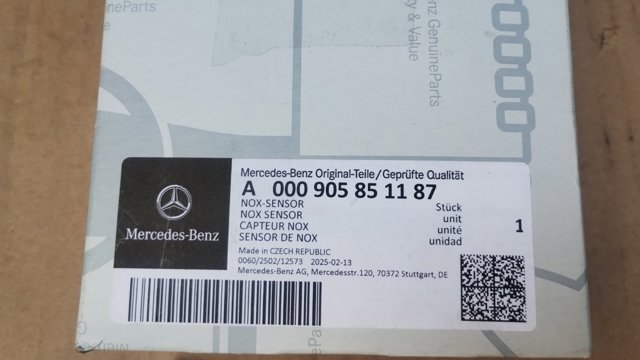  Mercedes A000905851187