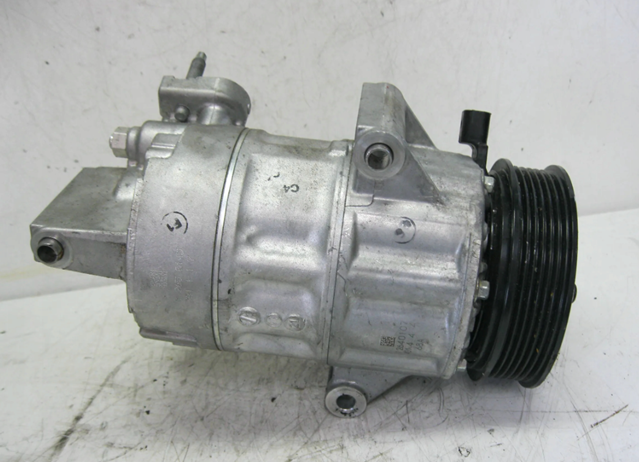Sprężarka klimatyzacji GN1119D629AC Ford