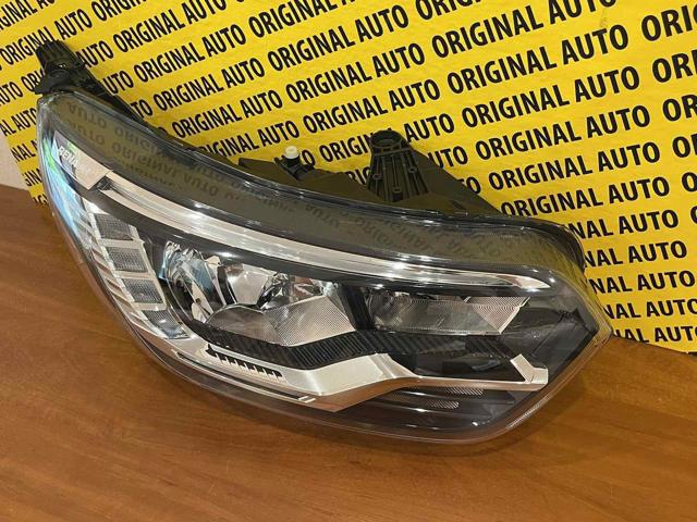 Reflektor prawy 260105660R Renault (RVI)