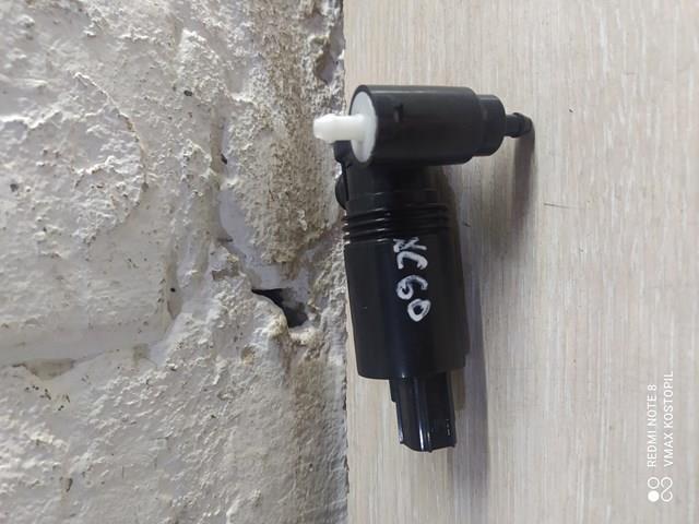 Pompka spryskiwacza szyby przedniej/tylnej Volvo 30784329 cena, od 15,79 USD