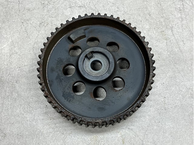 Koło zębatewalcowe wałka rozrządu silnika General Motors 55566013