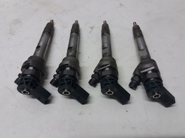 Wtryskiwacz paliwa BMW 8514146 cena, od 243,92 USD