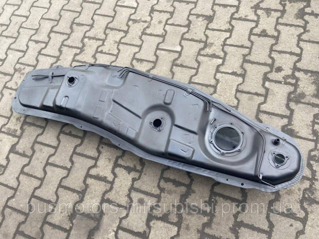 Zbiornik paliwa Mitsubishi MR342848 cena, od 419,62 USD