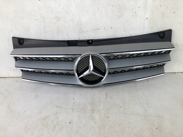 Atrapa chłodnicy A63988000839775 Mercedes