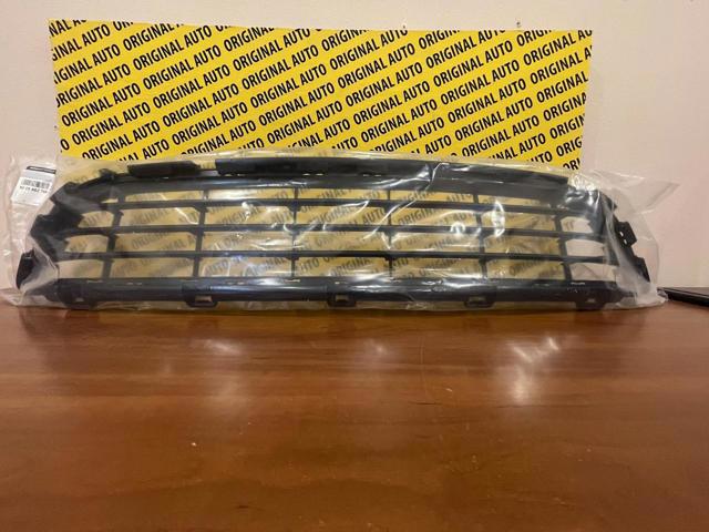 622540275R Renault (RVI) Kratka zderzaka przedniego dolna
