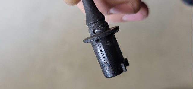 Czujnik temperatury zewnętrznej Mercedes A0075421318 cena, od 17,52 USD