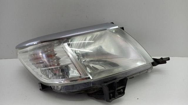 Reflektor prawy 811100K440 Toyota