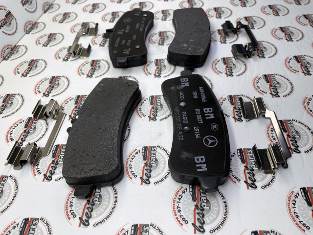  Mercedes A0004203104