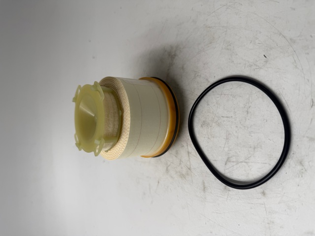 1770A338 Mitsubishi Filtr paliwa