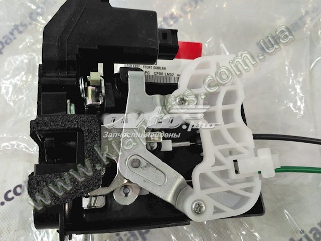 Do koszyka Zamek drzwi przednich prawych KIA Cerato I LD