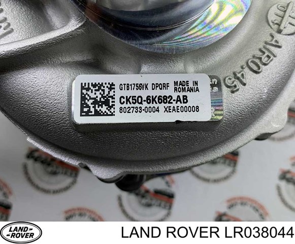 LR038044 Land Rover Turbina