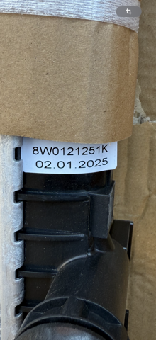 Chłodnica silnika VAG 8W0121251K cena, od 185,62 USD