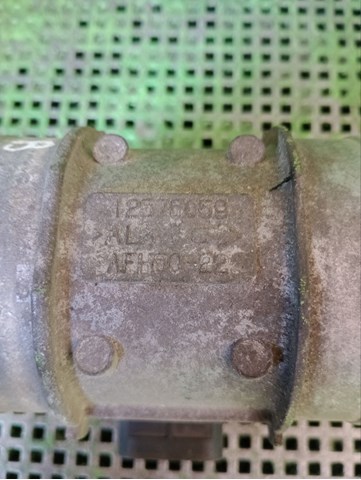 Czujnik przepływu powietrza, przepływomierz powietrza M.A.F. 12569224 General Motors