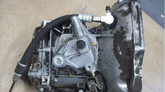 F18W374 Opel Mechaniczna skrzynia biegów w komplecie