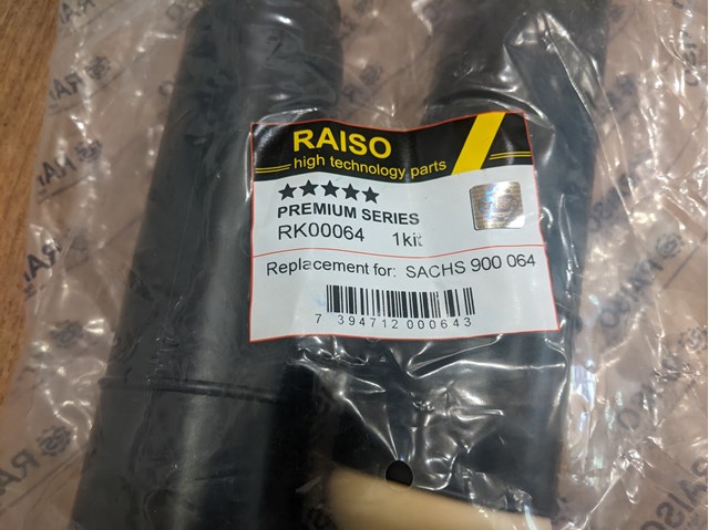 Odbój amortyzatora przedniego + osłona Raiso RK00001 cena, od 17,09 USD