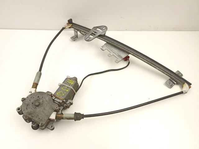  Mechanizm podnoszenia szyby drzwi przednich prawych Volvo 440 