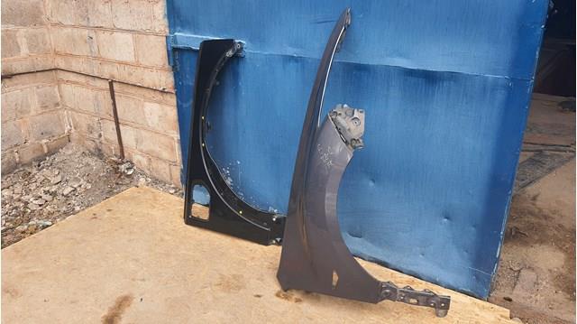 Błotnik przedni prawy Land Rover LR056239