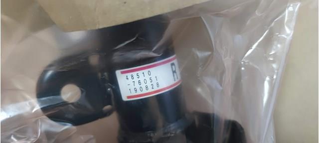 4851079106 Toyota Sprężyna przednia prawa