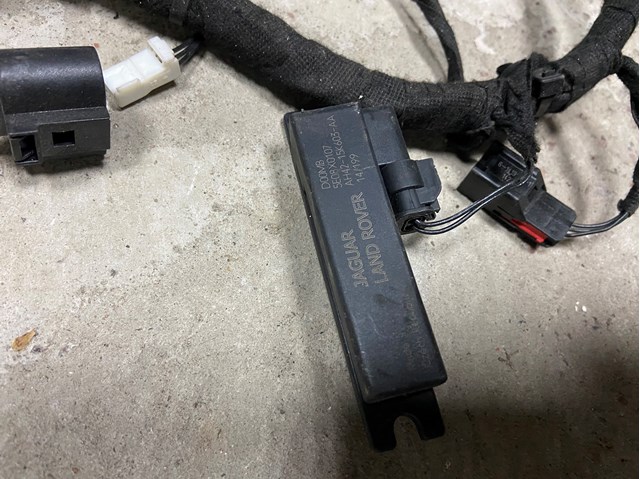 AH4215K603AA Land Rover Antena