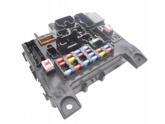 Skrzynka bezpieczników do Mitsubishi Outlander II XL CWW