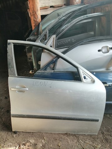 Do koszyka Drzwi przednie prawe Seat Leon I 1M1