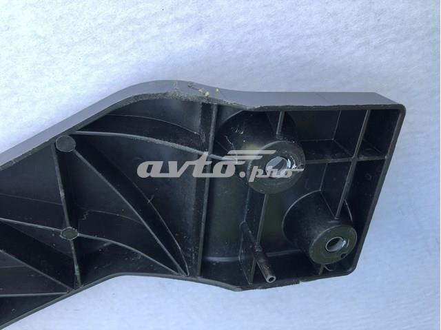 Uchwyt przedniej osłony prawej 9830521680 Peugeot/Citroen