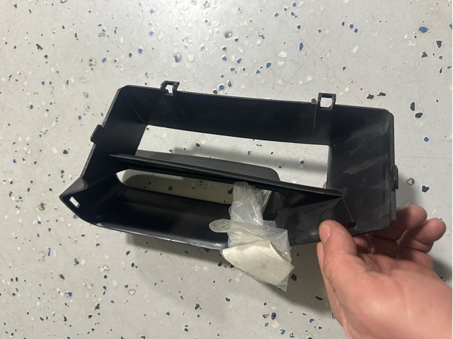 Wlot powietrza do filtra powietrza VAG 1K0805962B9B9 cena, od 23,46 USD