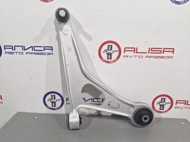 Do koszyka 4013A584 Mitsubishi Wahacz zawieszenia przedniego dolny prawy