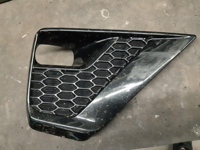 52030WQ010 Toyota Obrzeże lampy przeciwmgielnej prawej