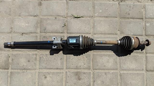 Półoś napędowa przednia prawa General Motors 13334719