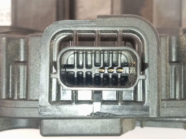 Zamek drzwi przednich prawych BK31V219A64CJ Ford