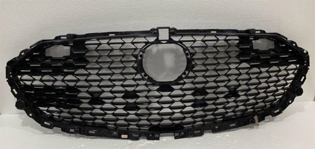 Atrapa chłodnicy Mazda 3 