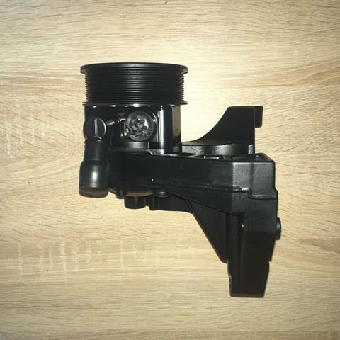 Do koszyka 504046460 Iveco Pompa wspomagania hydraulicznego kierownicy