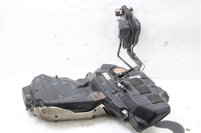 Zbiornik paliwa Audi A4 B7